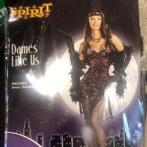 Adult woman’s “Dame” costume
